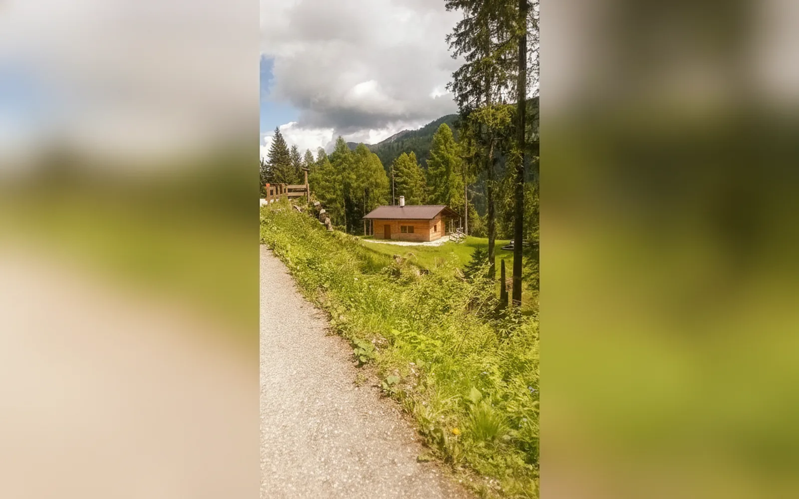 Esterni di Casa Sagui, Zoppè di Cadore (Belluno) (foto 4)